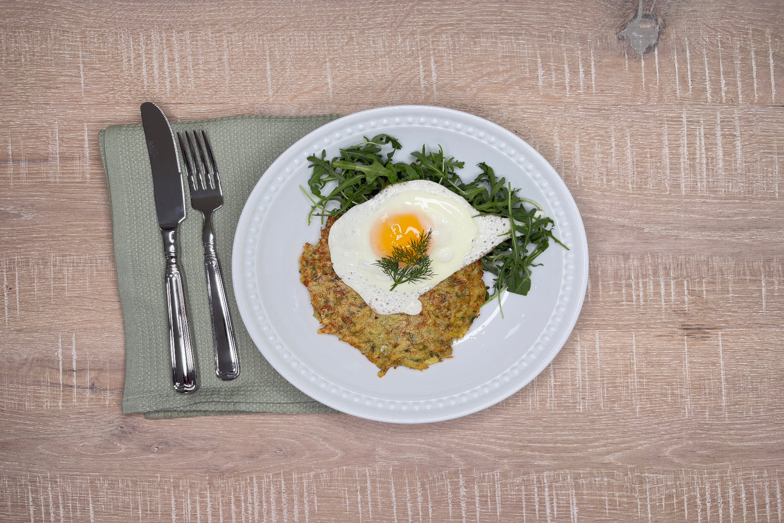 Herbed Hash Brown & Arugula w/ Fried Egg