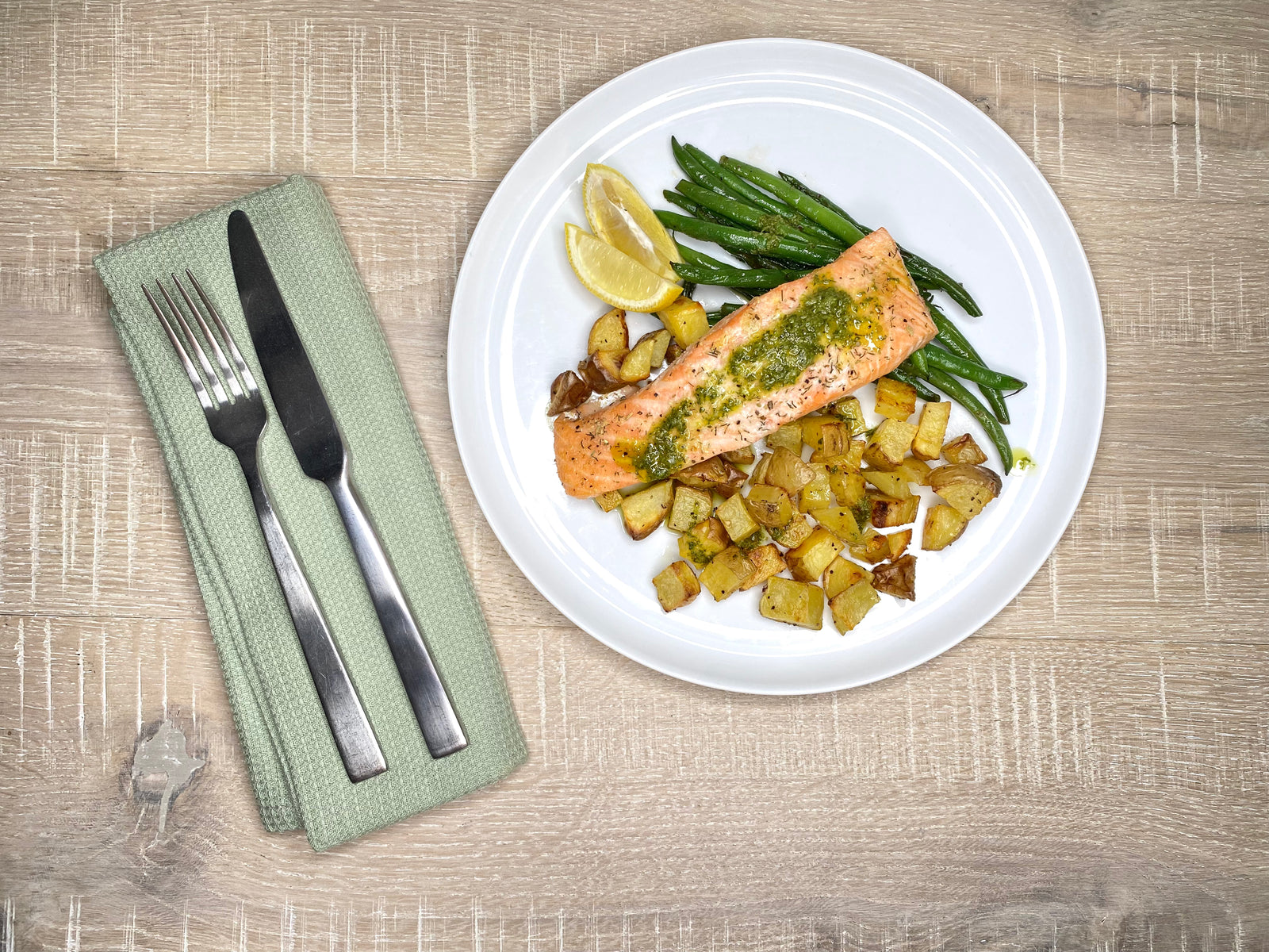 Chimichurri Salmon w/ Roasted Potatoes & Green Beans